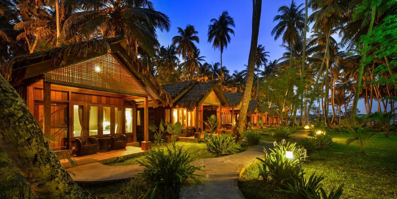 Hotel & Resort
